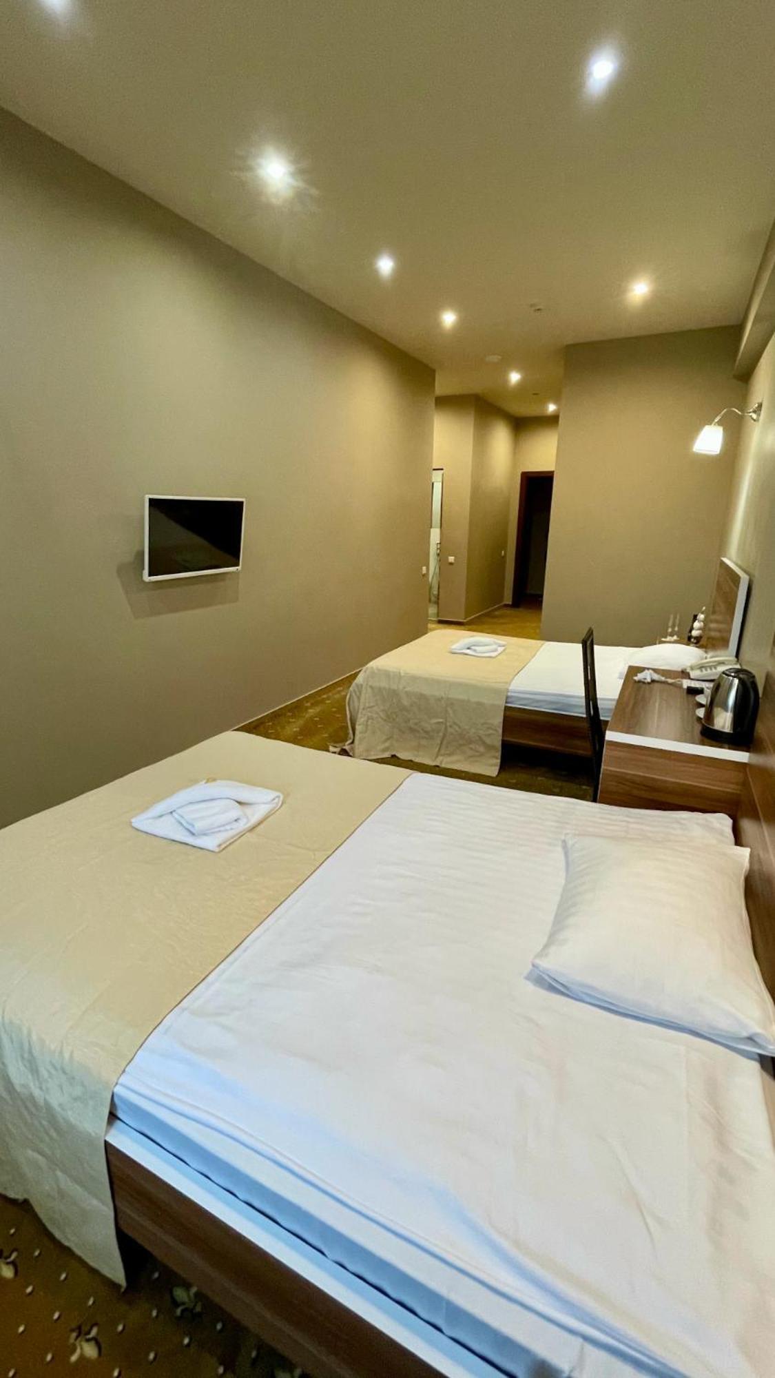 Riga Unimars Hotel Luaran gambar