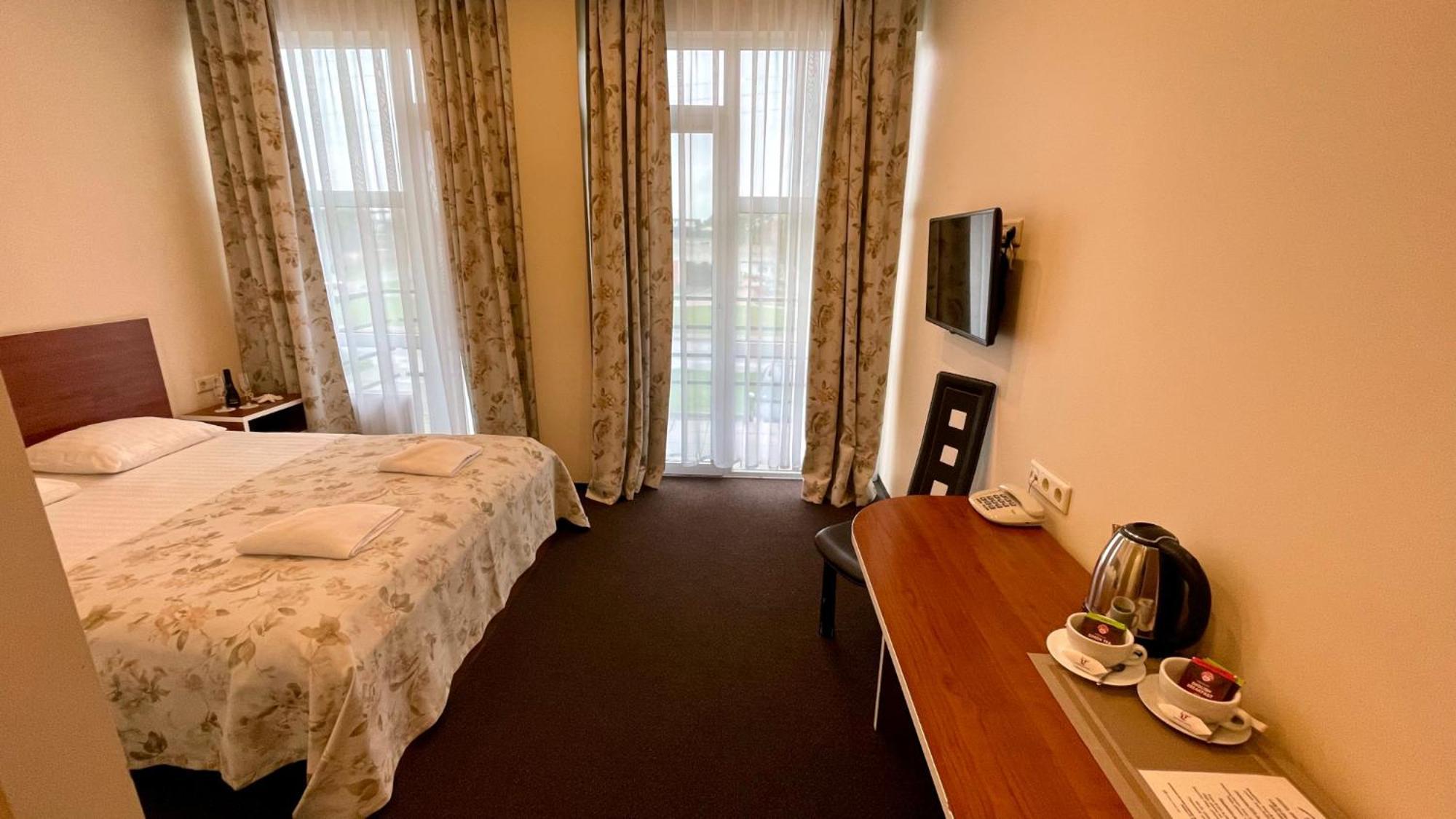 Riga Unimars Hotel Luaran gambar