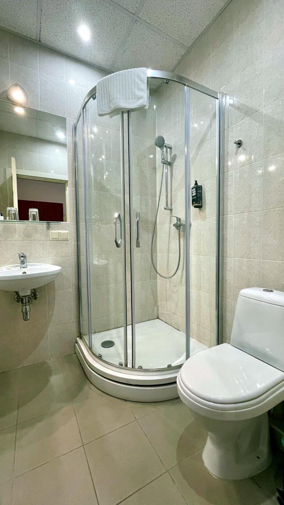 Riga Unimars Hotel Luaran gambar