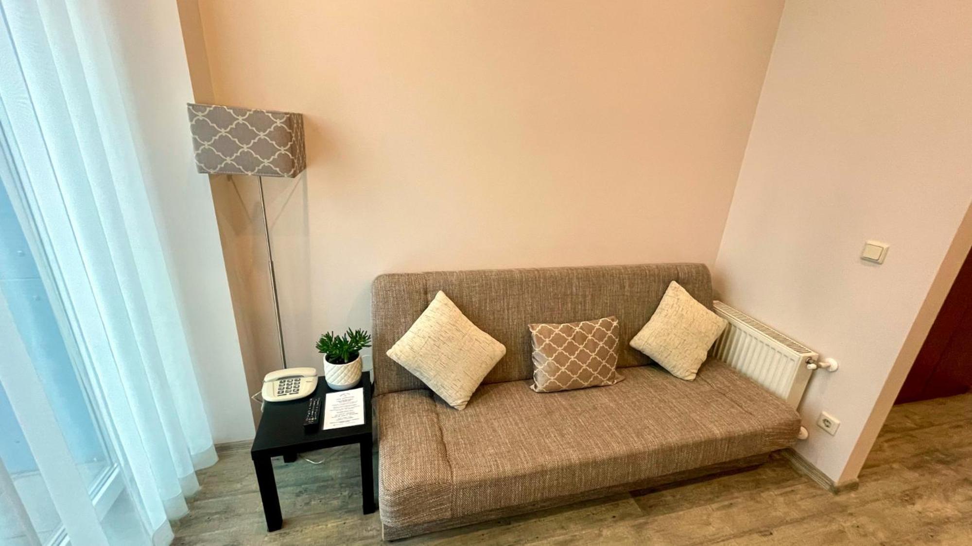 Riga Unimars Hotel Luaran gambar