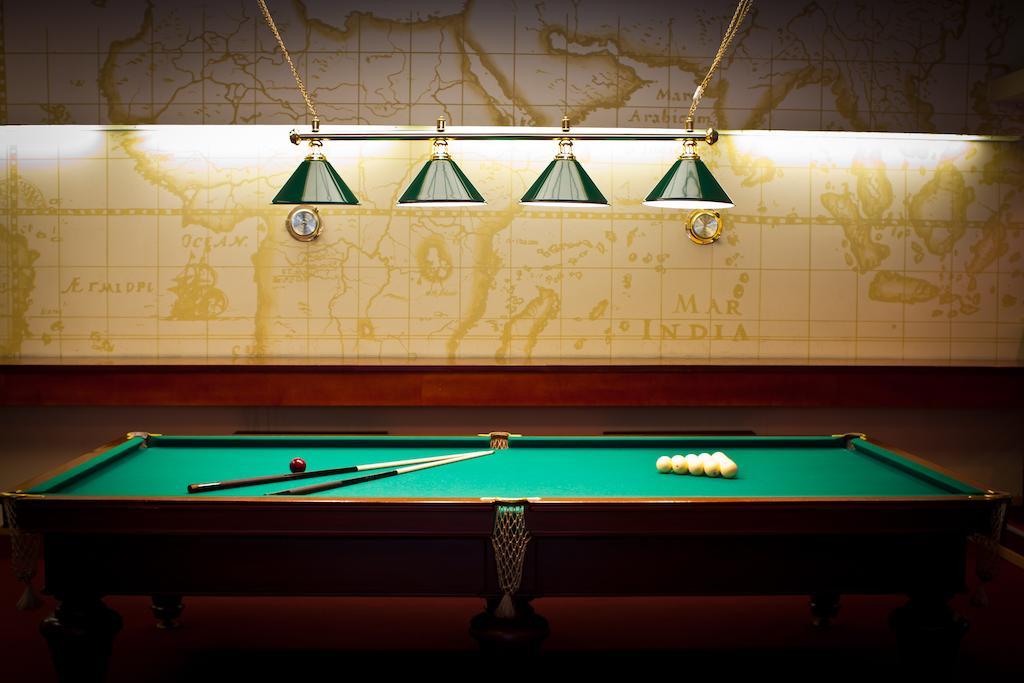 Riga Unimars Hotel Luaran gambar